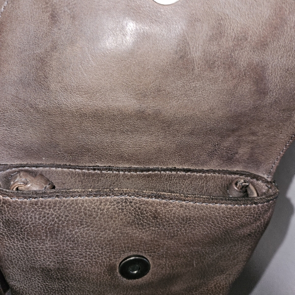 Cut & Paste Cross body Unisex Bag NWT - Picture 4 of 16